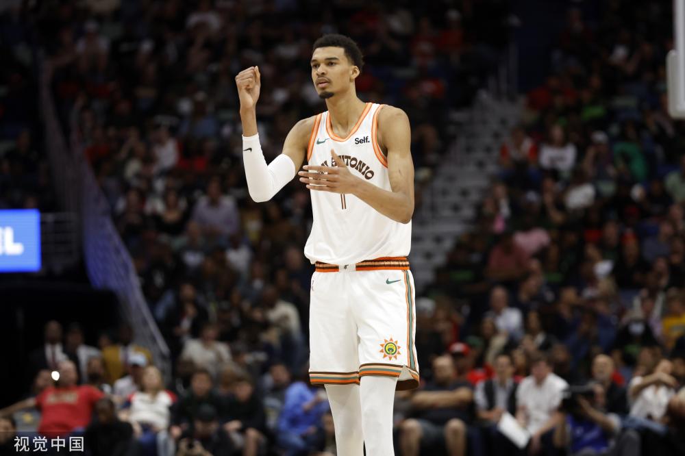 克马尔的严 克马尔的严