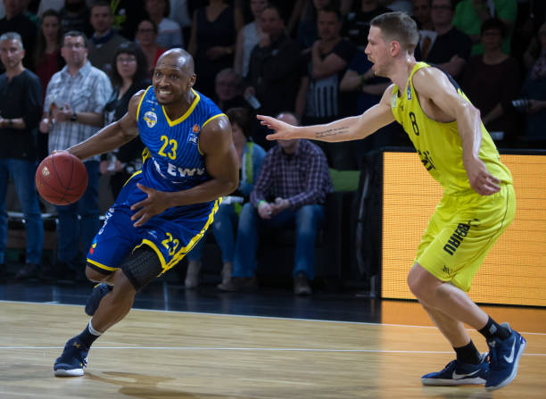 同的战术安 同的战术安